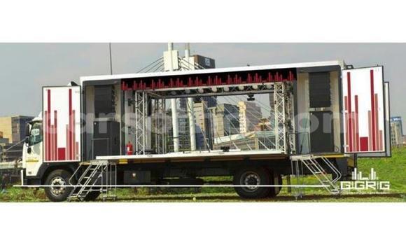 Acheter Occasion Utilitaire Isuzu FTR 850 Blanc à Maputsoe, Leribe Acheter Occasion Utilitaire Isuzu FTR 850 Blanc à Maputsoe, Leribe