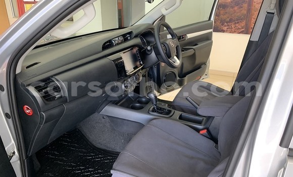 Buy Used Toyota Hilux Silver Car in Maputsoa in Leribe Buy Used Toyota Hilux Silver Car in Maputsoa in Leribe
