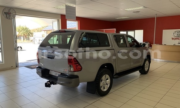 Buy Used Toyota Hilux Silver Car in Maputsoa in Leribe Buy Used Toyota Hilux Silver Car in Maputsoa in Leribe