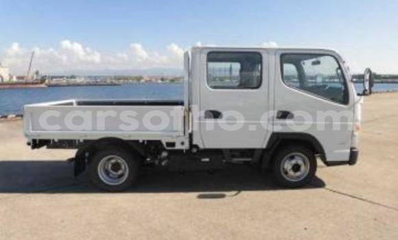 Buy Used Mitsubishi Van White Truck in Thaba–Tseka in Mafeteng Buy Used Mitsubishi Van White Truck in Thaba–Tseka in Mafeteng