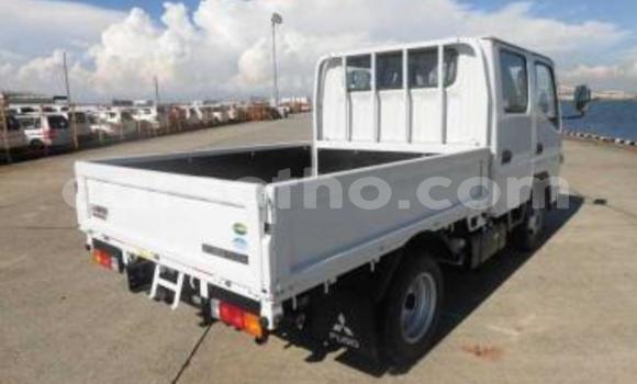 Buy Used Mitsubishi Van White Truck in Thaba–Tseka in Mafeteng Buy Used Mitsubishi Van White Truck in Thaba–Tseka in Mafeteng