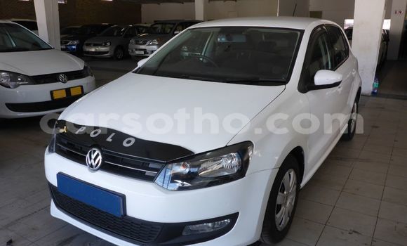 Acheter Occasion Voiture Volkswagen Polo Blanc à Butha–Buthe, Thaba-Tseka Acheter Occasion Voiture Volkswagen Polo Blanc à Butha–Buthe, Thaba-Tseka