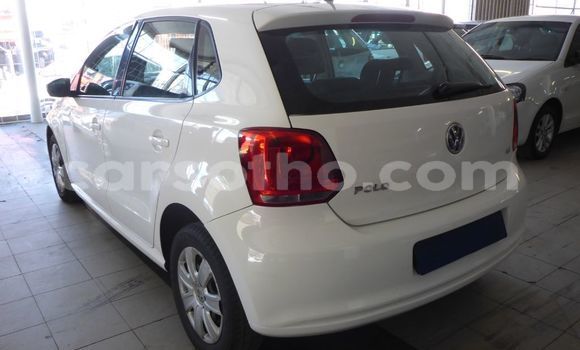 Acheter Occasion Voiture Volkswagen Polo Blanc à Butha–Buthe, Thaba-Tseka Acheter Occasion Voiture Volkswagen Polo Blanc à Butha–Buthe, Thaba-Tseka