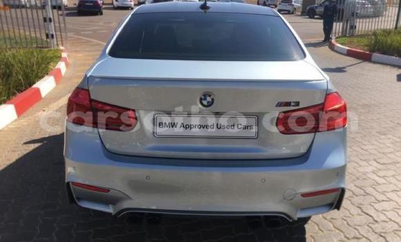 Sayi Na hannu BMW 3–Series Silver Mota in Butha–Buthe a Thaba-Tseka Sayi Na hannu BMW 3–Series Silver Mota in Butha–Buthe a Thaba-Tseka