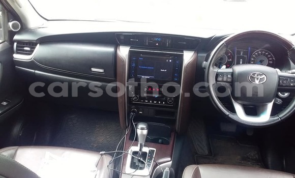 Buy Used Toyota Fortuner Other Car in Hlotse in Leribe Buy Used Toyota Fortuner Other Car in Hlotse in Leribe