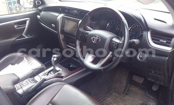Buy Used Toyota Fortuner Other Car in Hlotse in Leribe Buy Used Toyota Fortuner Other Car in Hlotse in Leribe