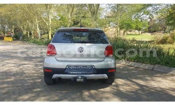 Sayi Na hannu Volkswagen Polo Silver Mota in Maseru a Maseru Sayi Na hannu Volkswagen Polo Silver Mota in Maseru a Maseru