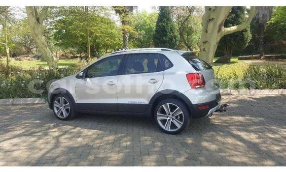 Sayi Na hannu Volkswagen Polo Silver Mota in Maseru a Maseru Sayi Na hannu Volkswagen Polo Silver Mota in Maseru a Maseru