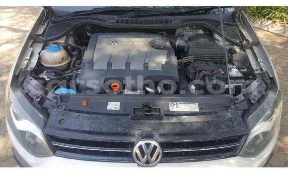 Sayi Na hannu Volkswagen Polo Silver Mota in Maseru a Maseru Sayi Na hannu Volkswagen Polo Silver Mota in Maseru a Maseru