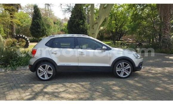 Sayi Na hannu Volkswagen Polo Silver Mota in Maseru a Maseru Sayi Na hannu Volkswagen Polo Silver Mota in Maseru a Maseru