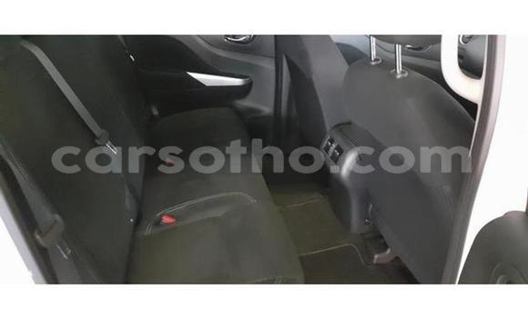 Acheter Occasion Voiture Nissan Navara Blanc à Butha–Buthe, Thaba-Tseka Acheter Occasion Voiture Nissan Navara Blanc à Butha–Buthe, Thaba-Tseka