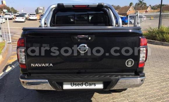 اشتري مستعمل Nissan Navara Black سيارة في Hlotse في Leribe اشتري مستعمل Nissan Navara Black سيارة في Hlotse في Leribe