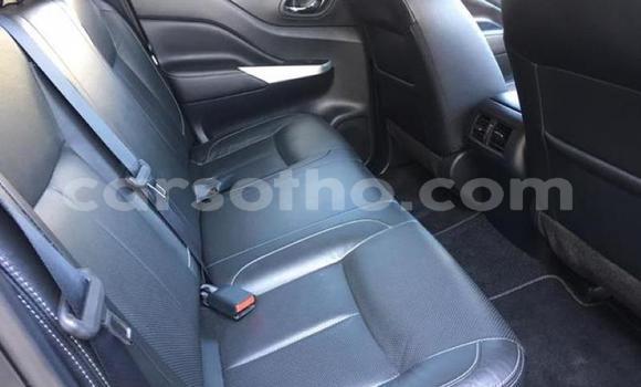 اشتري مستعمل Nissan Navara Black سيارة في Hlotse في Leribe اشتري مستعمل Nissan Navara Black سيارة في Hlotse في Leribe