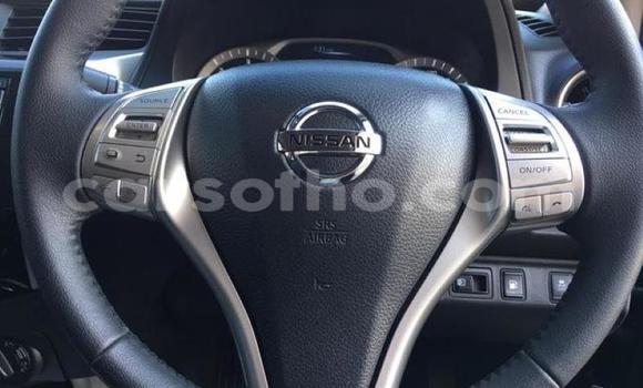 اشتري مستعمل Nissan Navara Black سيارة في Hlotse في Leribe اشتري مستعمل Nissan Navara Black سيارة في Hlotse في Leribe
