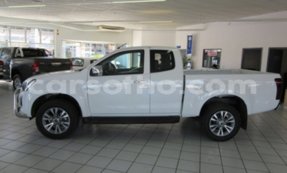 Acheter Occasion Voiture Isuzu KB Blanc à Butha–Buthe, Thaba-Tseka Acheter Occasion Voiture Isuzu KB Blanc à Butha–Buthe, Thaba-Tseka