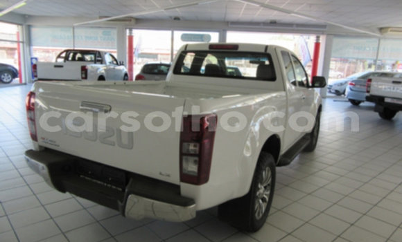 Acheter Occasion Voiture Isuzu KB Blanc à Butha–Buthe, Thaba-Tseka Acheter Occasion Voiture Isuzu KB Blanc à Butha–Buthe, Thaba-Tseka