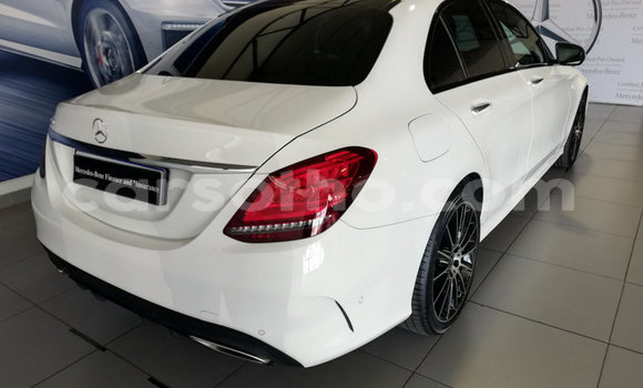 اشتري مستعمل Mercedes-Benz C-klasse AMG White سيارة في Butha Buthe في Butha-Buthe اشتري مستعمل Mercedes-Benz C-klasse AMG White سيارة في Butha Buthe في Butha-Buthe