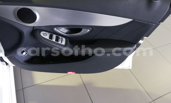 اشتري مستعمل Mercedes-Benz C-klasse AMG White سيارة في Butha Buthe في Butha-Buthe اشتري مستعمل Mercedes-Benz C-klasse AMG White سيارة في Butha Buthe في Butha-Buthe