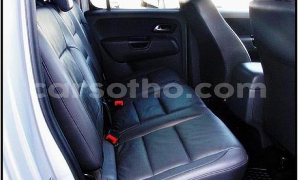 Buy Used Volkswagen Amarok White Car in Hlotse in Leribe Buy Used Volkswagen Amarok White Car in Hlotse in Leribe