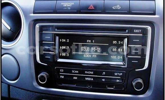 Buy Used Volkswagen Amarok White Car in Hlotse in Leribe Buy Used Volkswagen Amarok White Car in Hlotse in Leribe