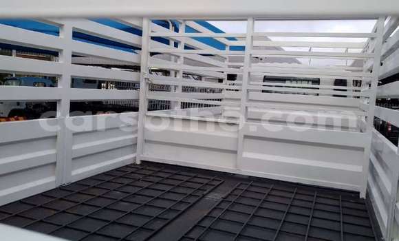 Acheter Occasion Utilitaire Isuzu FTR 850 Blanc à Maseru, Maseru Acheter Occasion Utilitaire Isuzu FTR 850 Blanc à Maseru, Maseru