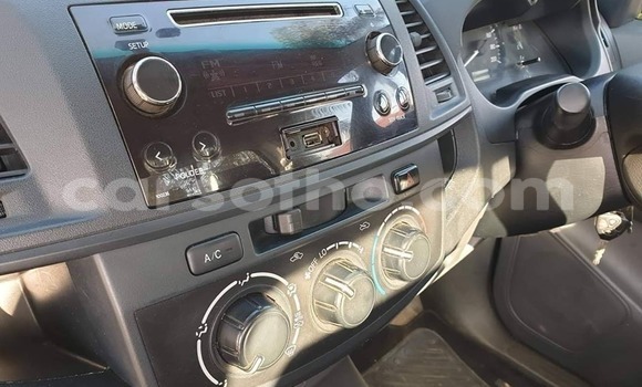 Acheter Occasion Voiture Toyota Hilux Blanc à Maputsoe, Leribe Acheter Occasion Voiture Toyota Hilux Blanc à Maputsoe, Leribe