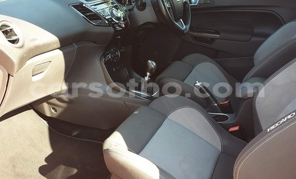 Sayi Na hannu Ford Fiesta ST Red Mota in Maputsoa a Leribe Sayi Na hannu Ford Fiesta ST Red Mota in Maputsoa a Leribe
