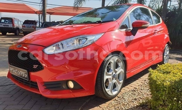Sayi Na hannu Ford Fiesta ST Red Mota in Maputsoa a Leribe Sayi Na hannu Ford Fiesta ST Red Mota in Maputsoa a Leribe