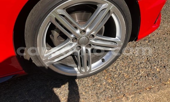 Sayi Na hannu Audi A4 Red Mota in Mafeteng a Mafeteng Sayi Na hannu Audi A4 Red Mota in Mafeteng a Mafeteng