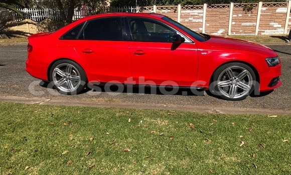 Sayi Na hannu Audi A4 Red Mota in Mafeteng a Mafeteng Sayi Na hannu Audi A4 Red Mota in Mafeteng a Mafeteng