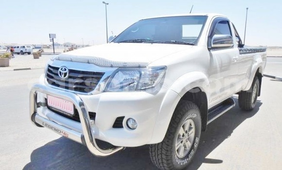 Acheter Occasion Voiture Toyota Hilux Blanc à Maseru, Maseru Acheter Occasion Voiture Toyota Hilux Blanc à Maseru, Maseru