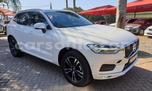 Sayi Na hannu Volvo XC60 White Mota in Maputsoa a Leribe Sayi Na hannu Volvo XC60 White Mota in Maputsoa a Leribe