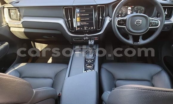 Sayi Na hannu Volvo XC60 White Mota in Maputsoa a Leribe Sayi Na hannu Volvo XC60 White Mota in Maputsoa a Leribe