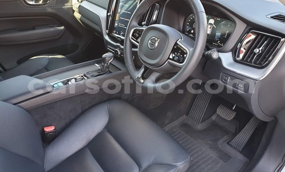 Sayi Na hannu Volvo XC60 White Mota in Maputsoa a Leribe Sayi Na hannu Volvo XC60 White Mota in Maputsoa a Leribe