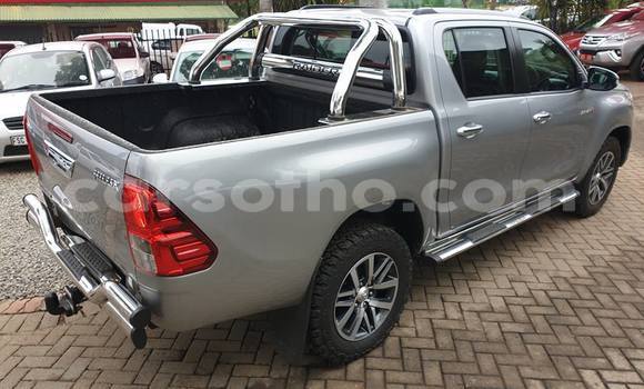 Acheter Occasion Voiture Toyota Hilux Gris à Maputsoa, Leribe Acheter Occasion Voiture Toyota Hilux Gris à Maputsoa, Leribe