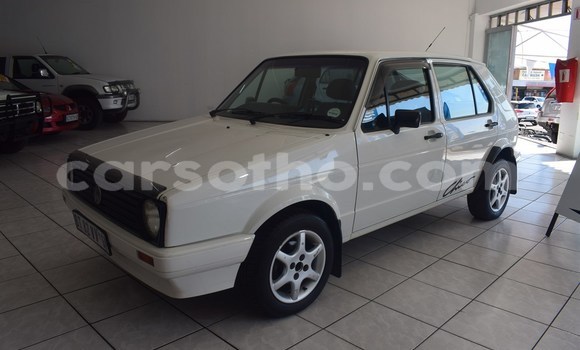 اشتري مستعمل Volkswagen Golf White سيارة في Maseru في Maseru اشتري مستعمل Volkswagen Golf White سيارة في Maseru في Maseru