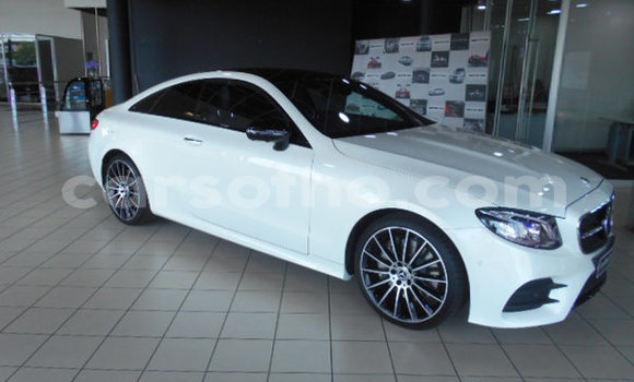 اشتري مستعمل Mercedes-Benz E–Class White سيارة في Maseru في Maseru اشتري مستعمل Mercedes-Benz E–Class White سيارة في Maseru في Maseru