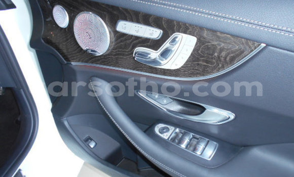 اشتري مستعمل Mercedes-Benz E–Class White سيارة في Maseru في Maseru اشتري مستعمل Mercedes-Benz E–Class White سيارة في Maseru في Maseru