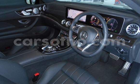 اشتري مستعمل Mercedes-Benz E–Class White سيارة في Maseru في Maseru اشتري مستعمل Mercedes-Benz E–Class White سيارة في Maseru في Maseru