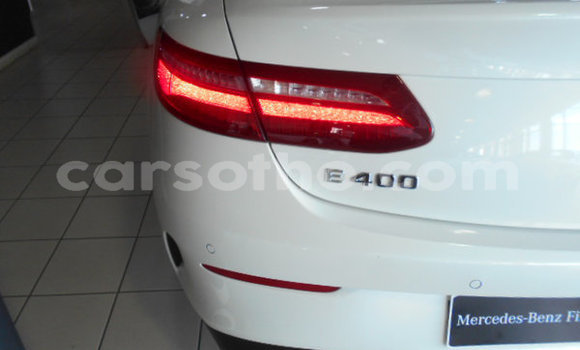 اشتري مستعمل Mercedes-Benz E–Class White سيارة في Maseru في Maseru اشتري مستعمل Mercedes-Benz E–Class White سيارة في Maseru في Maseru