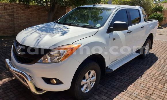 Acheter Occasion Voiture Mazda BT-50 Blanc à Maputsoa, Leribe Acheter Occasion Voiture Mazda BT-50 Blanc à Maputsoa, Leribe