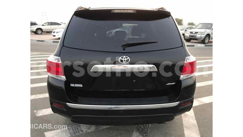 Big with watermark toyota highlander maseru import dubai 11756