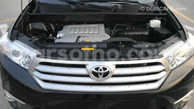 Big with watermark toyota highlander maseru import dubai 11759