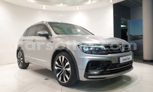 Sayi Na hannu Volkswagen Tiguan Silver Mota in Thaba–Tseka a Mafeteng Sayi Na hannu Volkswagen Tiguan Silver Mota in Thaba–Tseka a Mafeteng