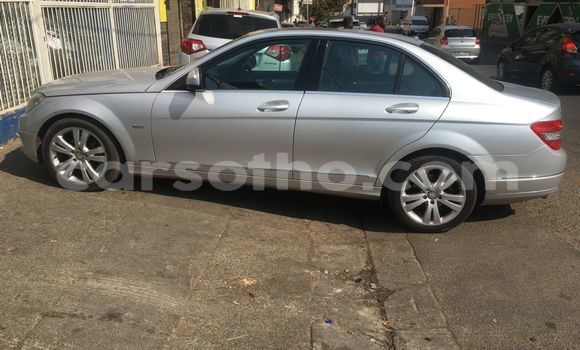 Acheter Occasion Voiture Mercedes-Benz C–Class Gris à Butha–Buthe, Thaba-Tseka Acheter Occasion Voiture Mercedes-Benz C–Class Gris à Butha–Buthe, Thaba-Tseka