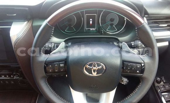 اشتري مستعمل Toyota Fortuner White سيارة في Maseru في Maseru اشتري مستعمل Toyota Fortuner White سيارة في Maseru في Maseru