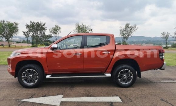 Acheter Occasion Voiture Mitsubishi Triton Rouge à Hlotse, Leribe Acheter Occasion Voiture Mitsubishi Triton Rouge à Hlotse, Leribe