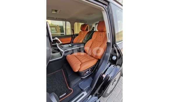 Buy Import Toyota Land Cruiser Black Car in Import - Dubai in Maseru Buy Import Toyota Land Cruiser Black Car in Import - Dubai in Maseru