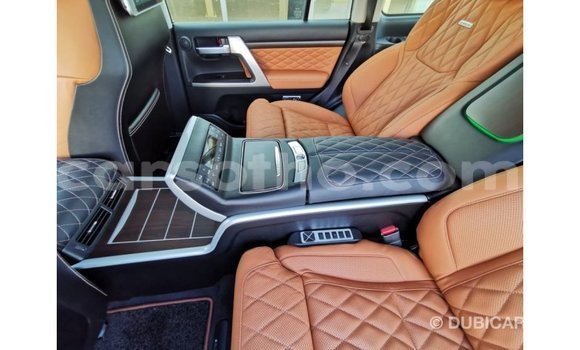 Buy Import Toyota Land Cruiser Black Car in Import - Dubai in Maseru Buy Import Toyota Land Cruiser Black Car in Import - Dubai in Maseru