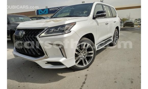 اشتري Imported Lexus LX White سيارة في Import - Dubai في Maseru اشتري Imported Lexus LX White سيارة في Import - Dubai في Maseru